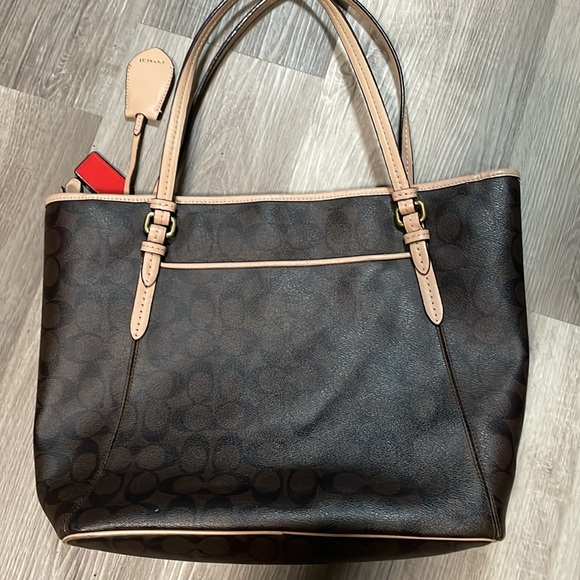 Coach tote - Picture 2 of 6